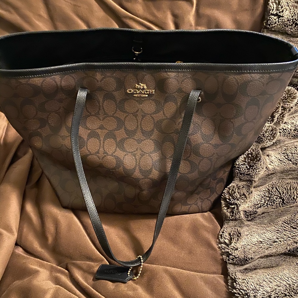 Coach tote